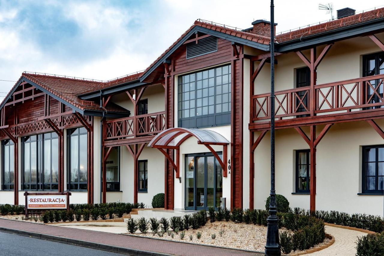 Boutique Odyseja & Spa チェホチネク エクステリア 写真 The hotel