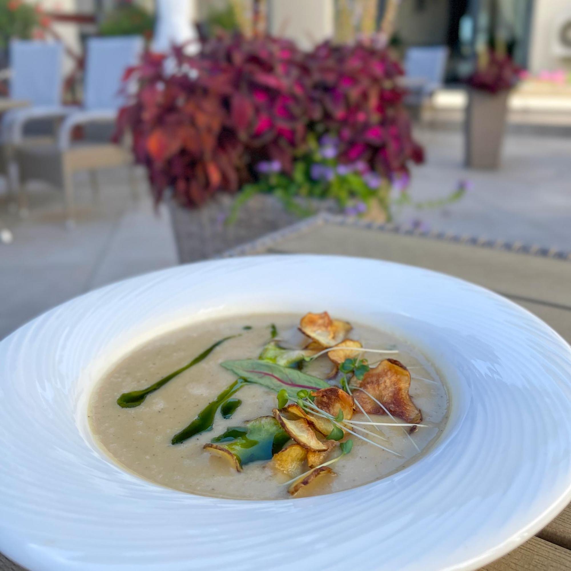 Boutique Odyseja & Spa チェホチネク エクステリア 写真 A bowl of mushroom soup